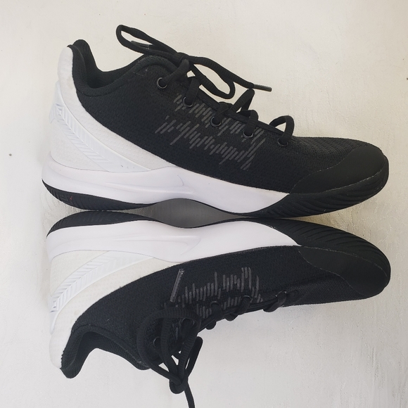 NIKE KD SNEAKERS BLACK/WHITE YOUTH SIZE 4.5 - Picture 6 of 7